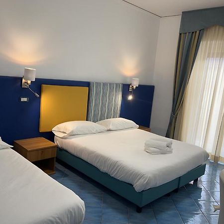 Oasi Hotell Maiori Exteriör bild