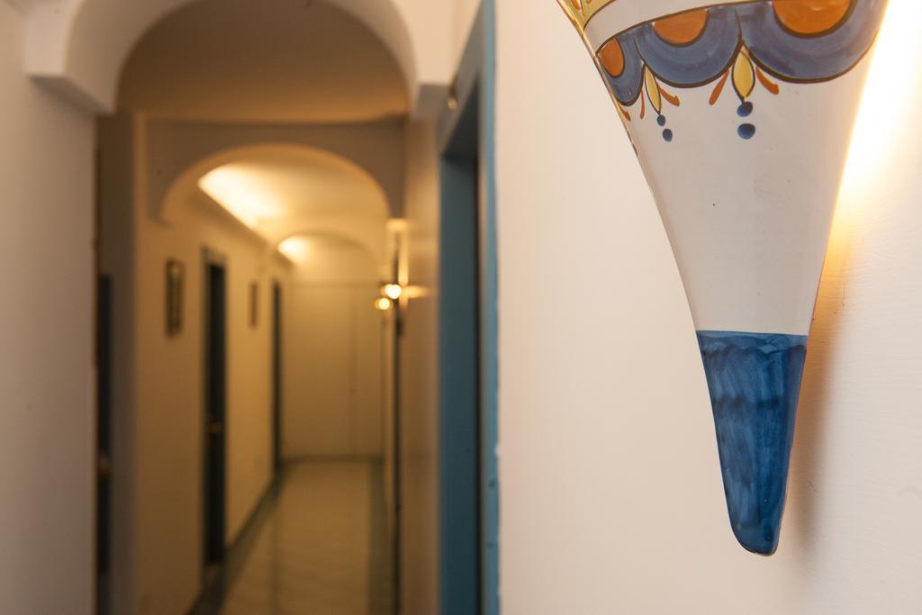 Oasi Hotell Maiori Exteriör bild